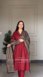 Maroon Gown Three-Piece❤️