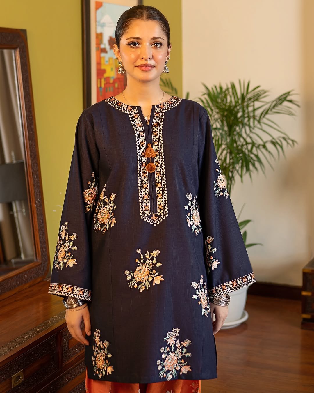 2026/02/1000110400.jpg 𝗦𝗵𝗼𝗿𝘁 𝗸𝗮𝗺𝗲𝗲𝘇 𝘄𝗶𝘁𝗵 𝗙𝗮𝗿𝘀𝗵𝗶 𝘀𝗮𝗹𝘄𝗮𝗿 - Image 1