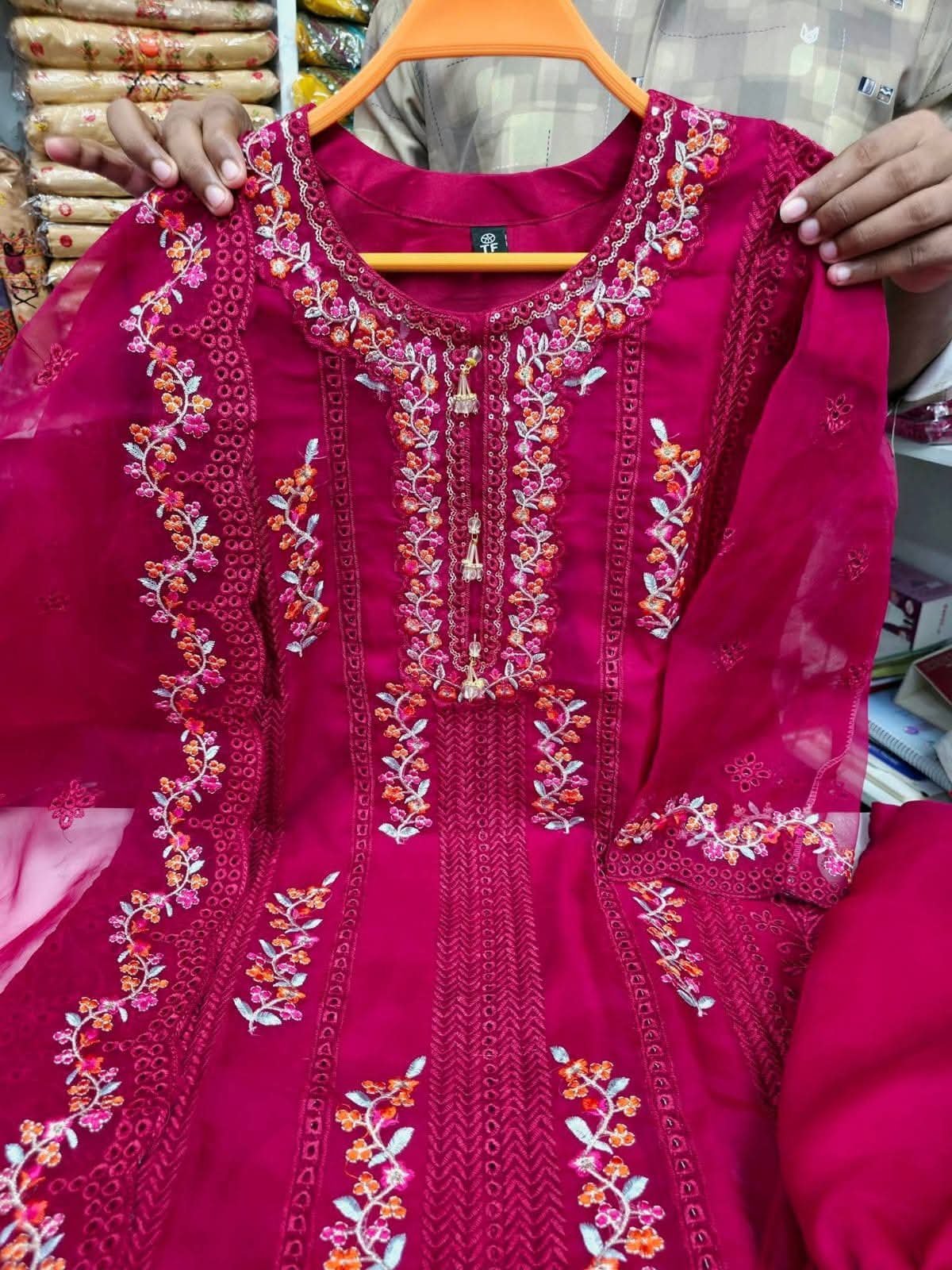 2026/02/1000135020.jpg ✨ Elegant EID Stitched 3-Piece Set✨ - Image 1